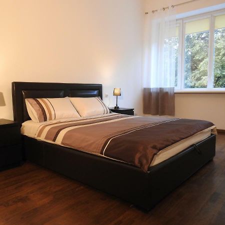 Laisves Aleja Apartment Kaunas Ngoại thất bức ảnh